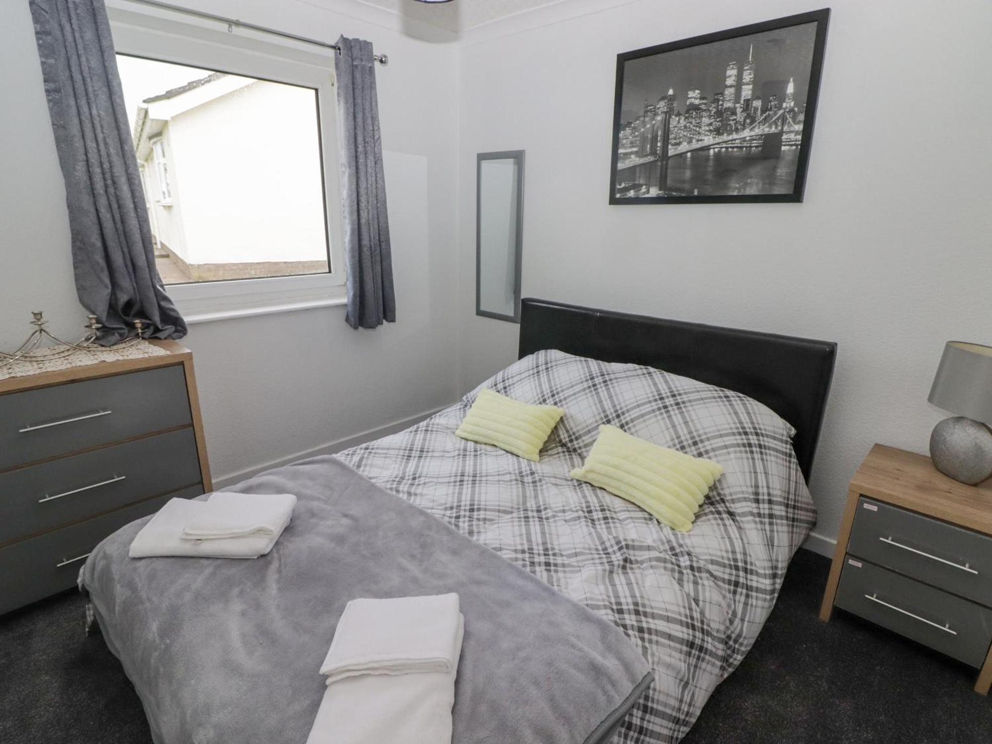 48 Gower Holiday Village Суонси Экстерьер фото