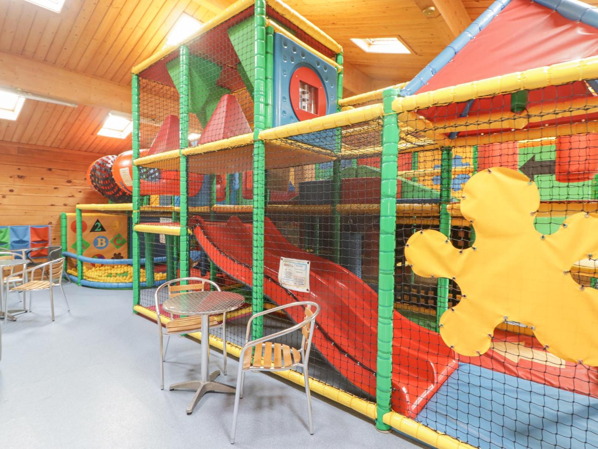 48 Gower Holiday Village Суонси Экстерьер фото